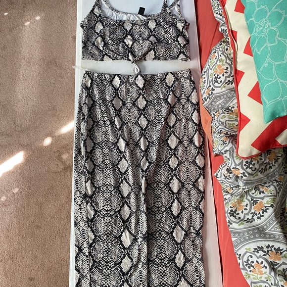 Snake Print Two-Piece - Picture 2 of 8